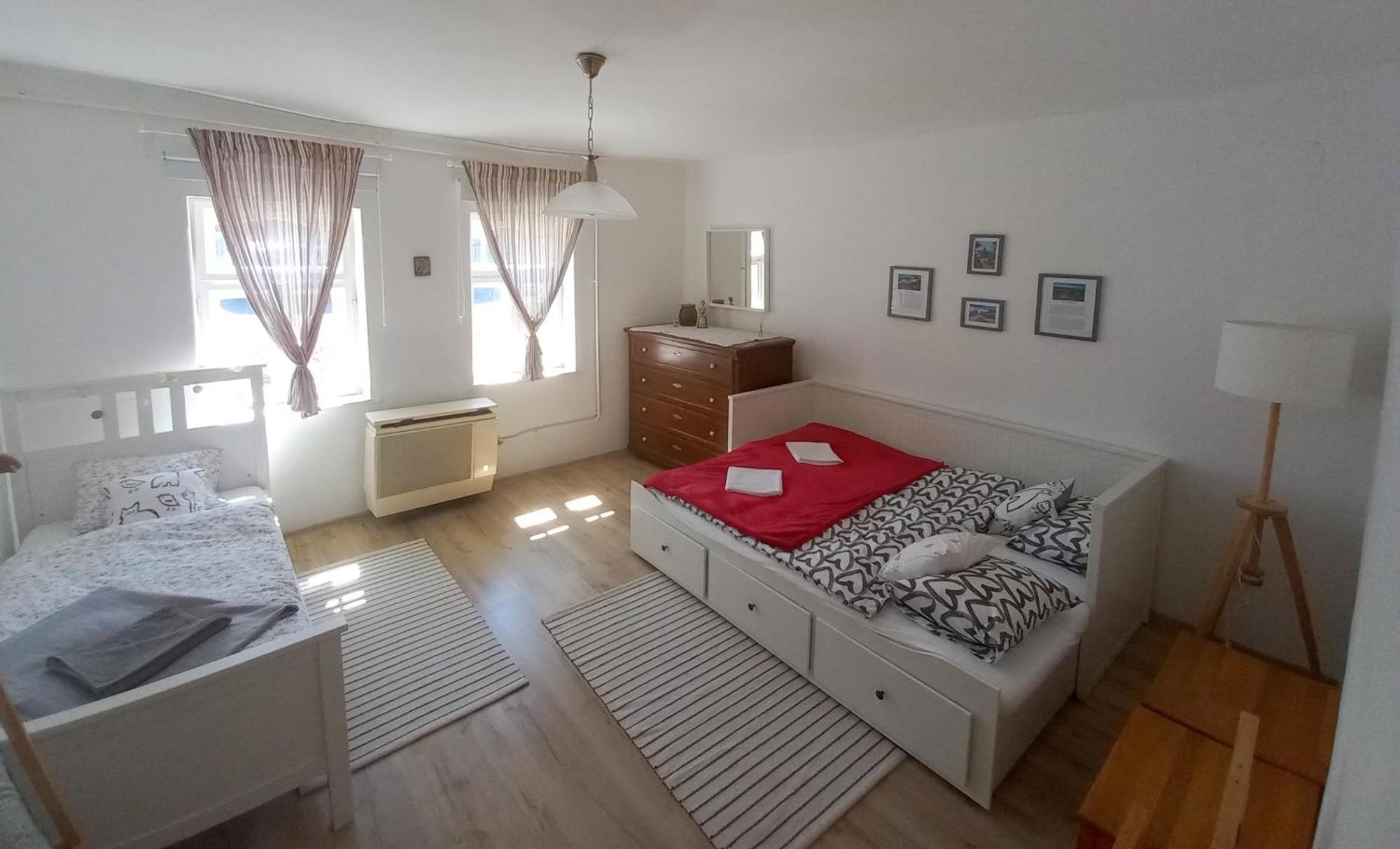 Lankas Vendeghaz - Holloko Villa Bagian luar foto